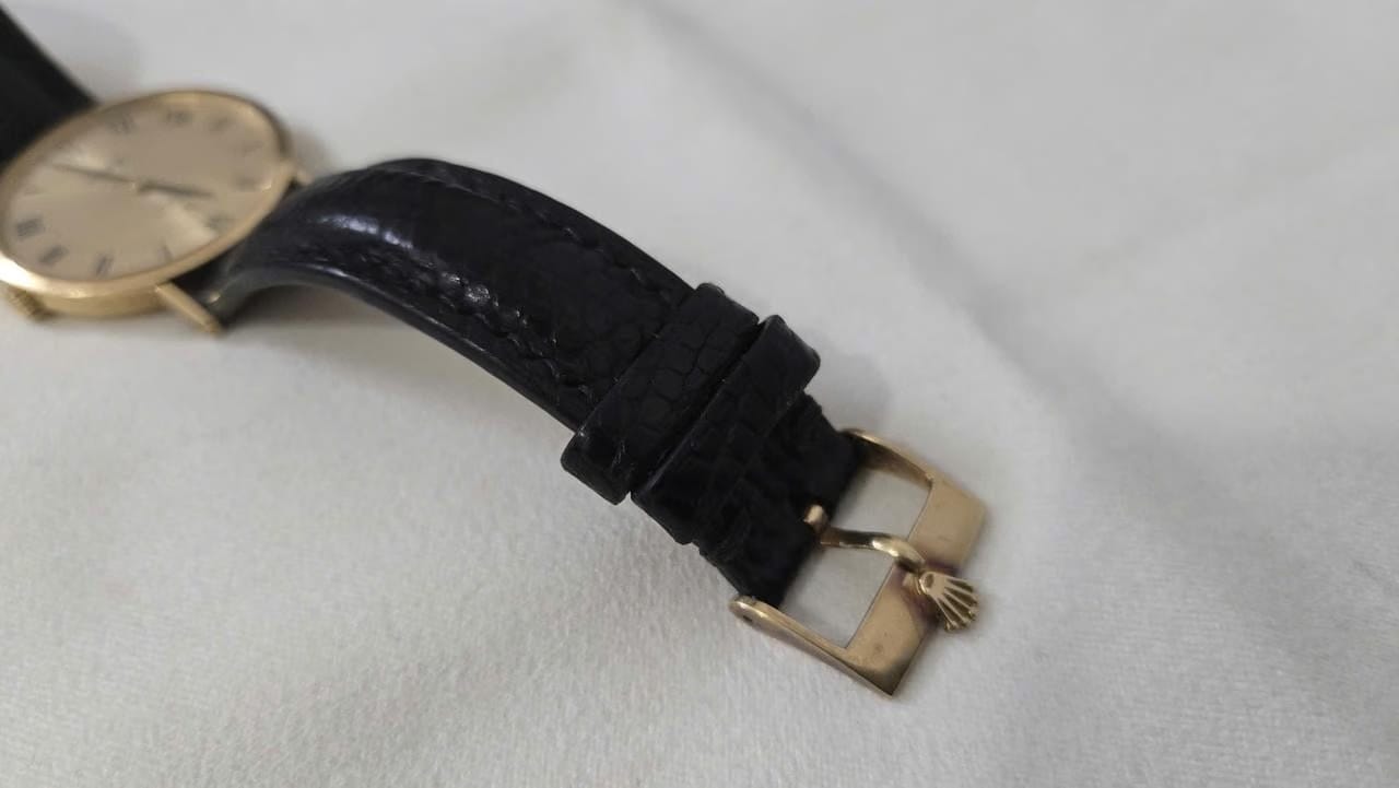 Rolex | Cellini | 4112 | Yellow gold | 31 x 37 mm | Leather | Gold | Manual winding