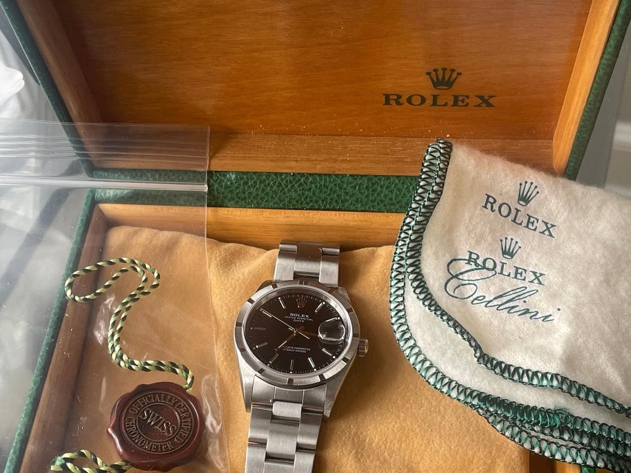 Rolex | Oyster Perpetual | 15210 | Steel | 34 mm | Steel | Black | Automatic