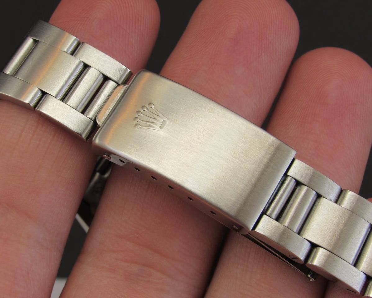 Rolex | Oyster Perpetual | 15000 | Steel | 34 x 43 mm | Steel | Silver | Automatic