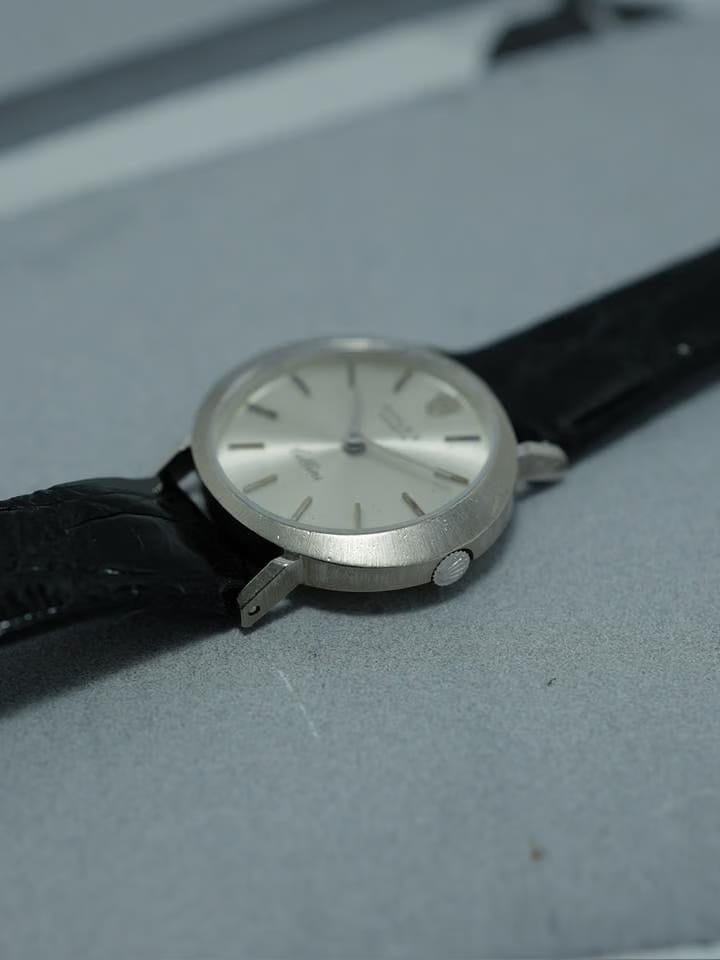 Rolex | Cellini | 3768 | White gold | 32 mm | Leather | Silver | Manual winding