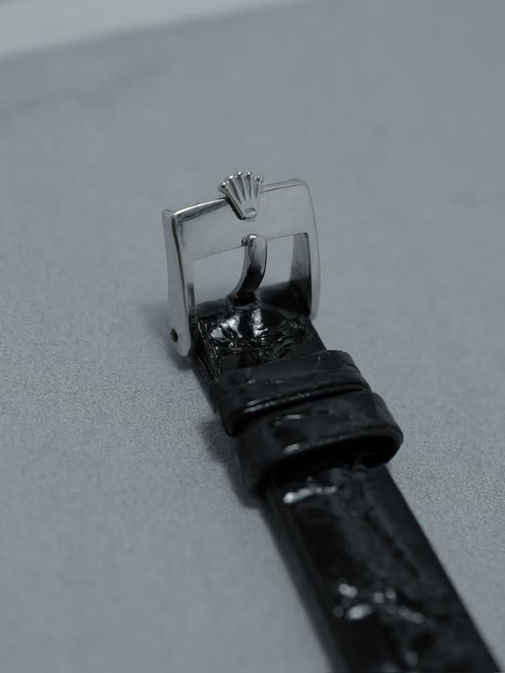 Rolex | Cellini | 3768 | White gold | 32 mm | Leather | Silver | Manual winding