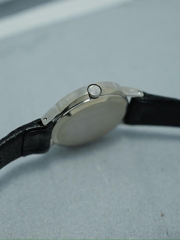 Rolex | Cellini | 3768 | White gold | 32 mm | Leather | Silver | Manual winding