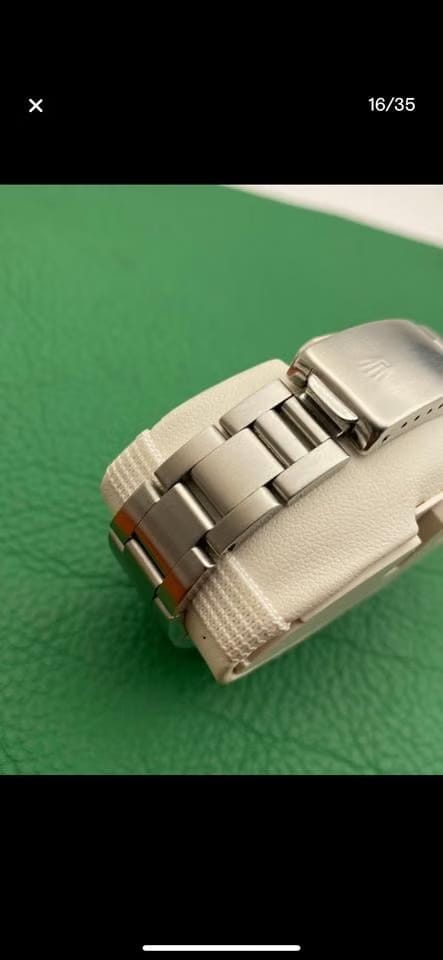 Rolex | Oyster Perpetual | 15210 | Steel | 34 mm | Steel | Champagne | Automatic