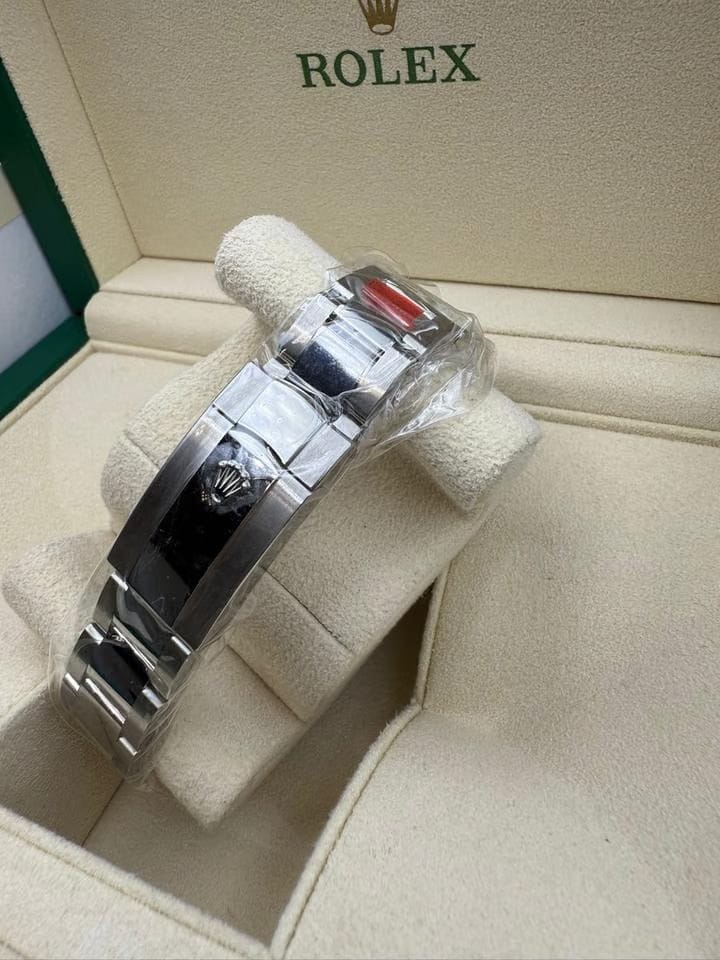 Rolex | Datejust | 126300 | Steel | 41 x 48 mm | Steel | White | Automatic
