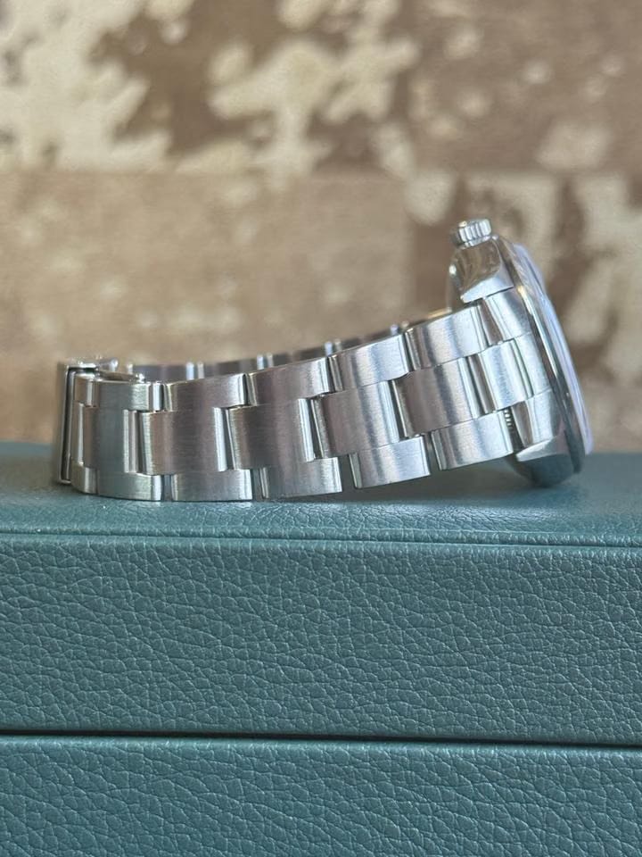 Rolex | Oyster Perpetual | 15200 | Steel | 34 mm | Steel | Black | Automatic