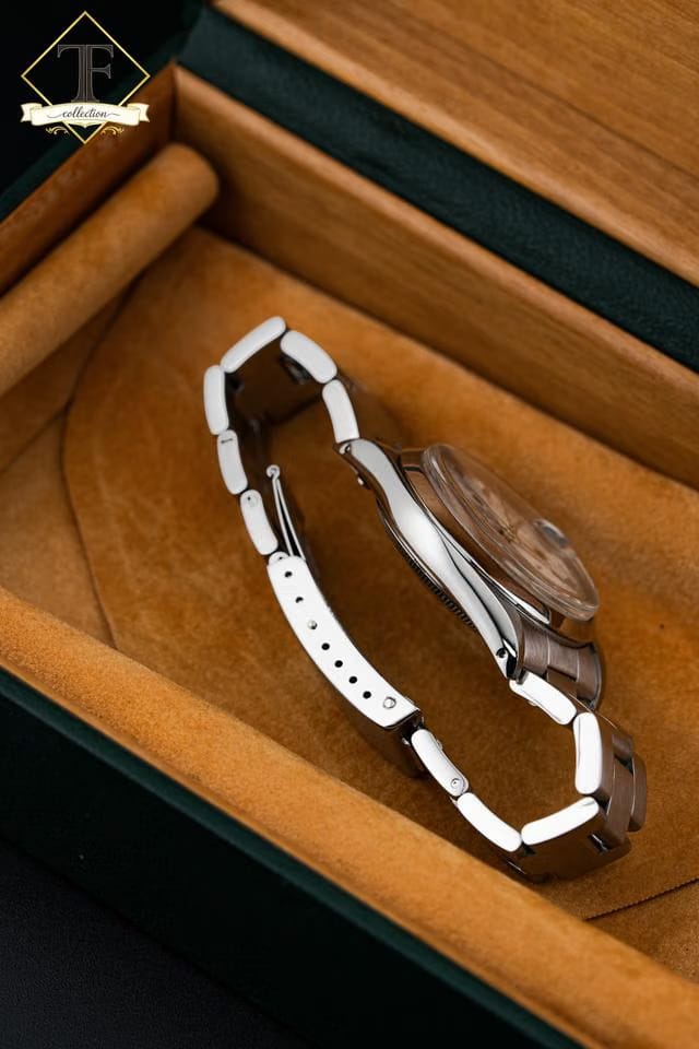 Rolex | Oyster Perpetual | 15000 | Steel | 34 mm | Steel | White | Automatic