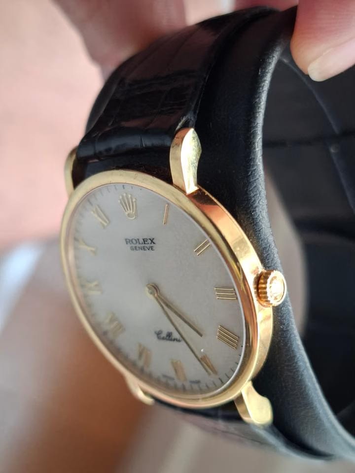 Rolex | Cellini | 5112 | Yellow gold | 32 mm | Leather | Mother of pearl | Manual winding