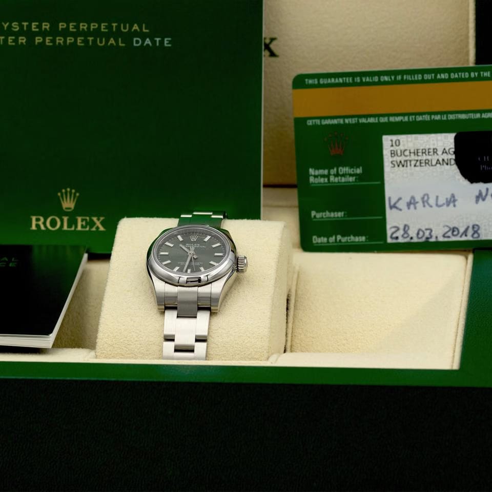 Rolex | Oyster Perpetual | 176200 | Steel | 26 x 29 mm | Steel | Green | Automatic