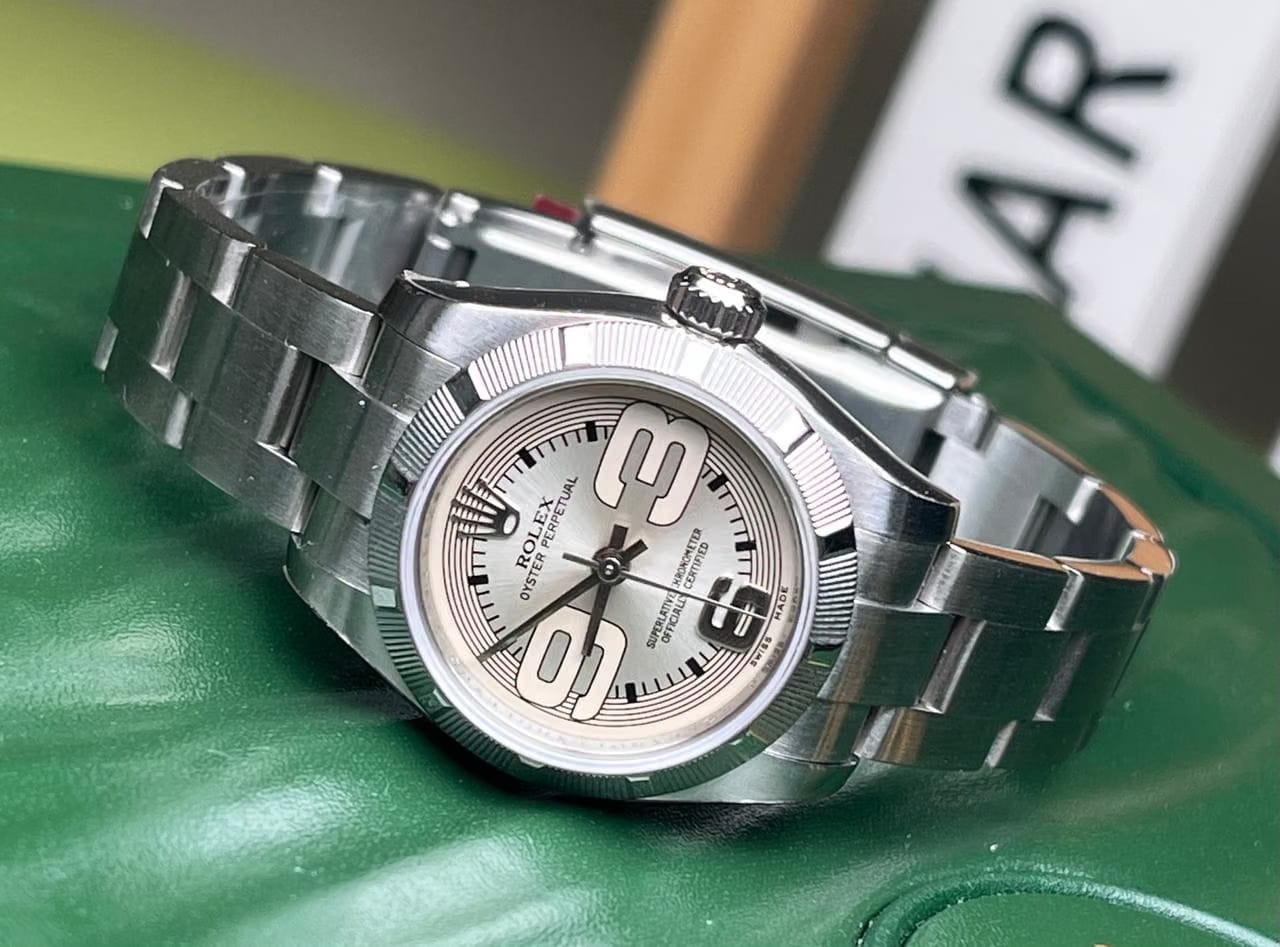 Rolex | Oyster Perpetual | 176210 | Steel | 26 mm | Steel | Silver | Automatic