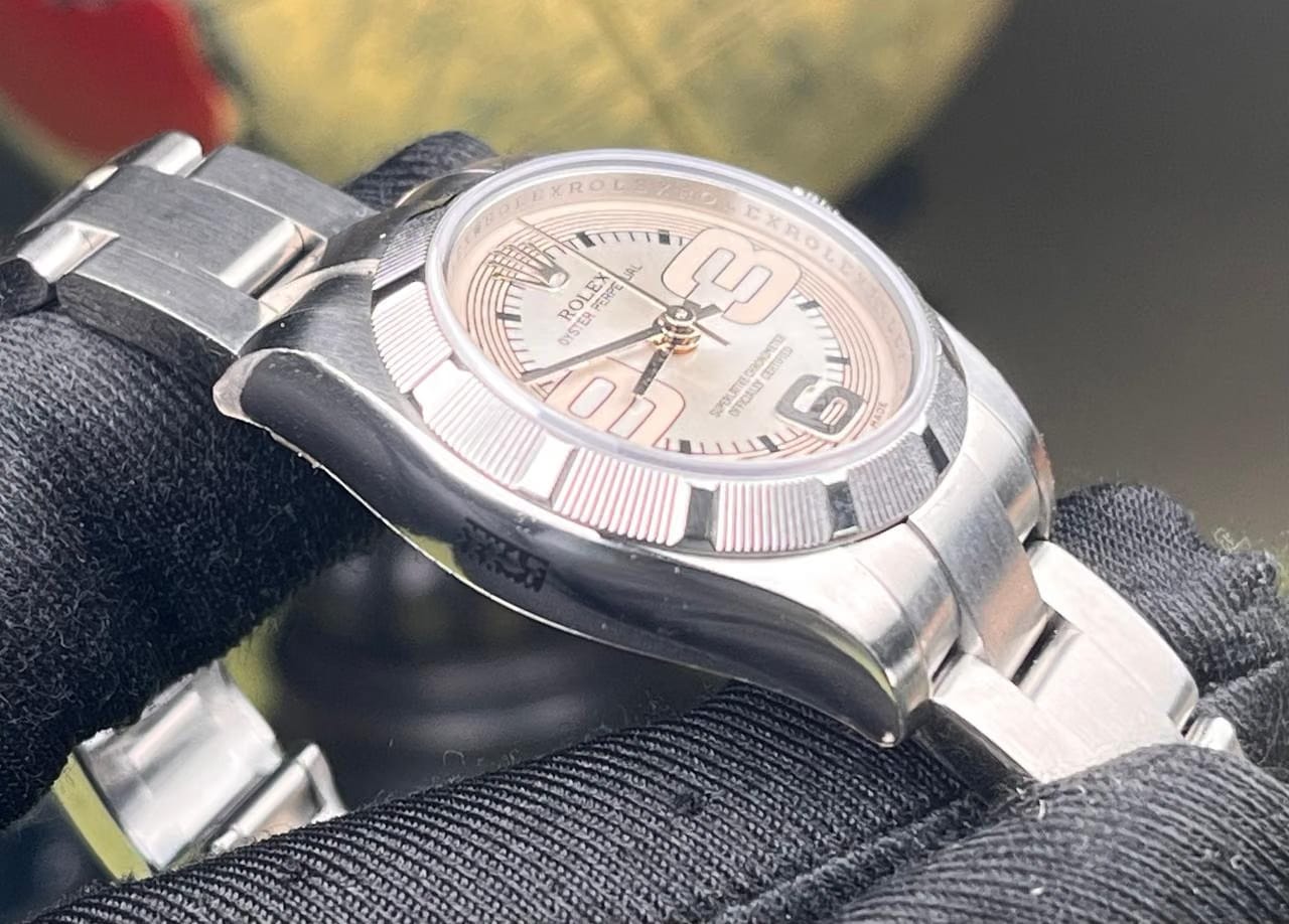 Rolex | Oyster Perpetual | 176210 | Steel | 26 mm | Steel | Silver | Automatic