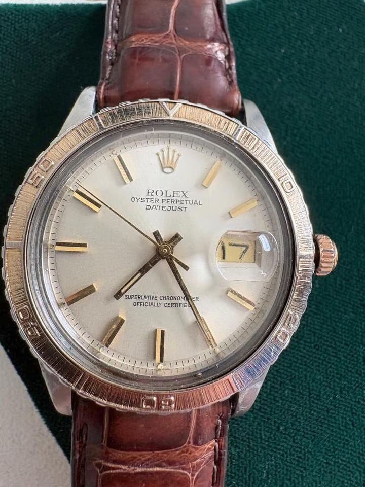 Rolex | Datejust | 1625 | Yellow gold | 36 x 44 mm | Alligator skin | Silver | Automatic