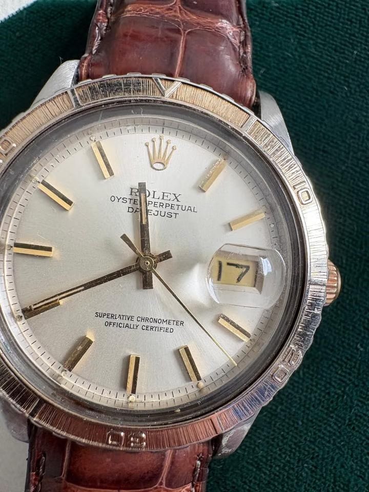 Rolex | Datejust | 1625 | Yellow gold | 36 x 44 mm | Alligator skin | Silver | Automatic