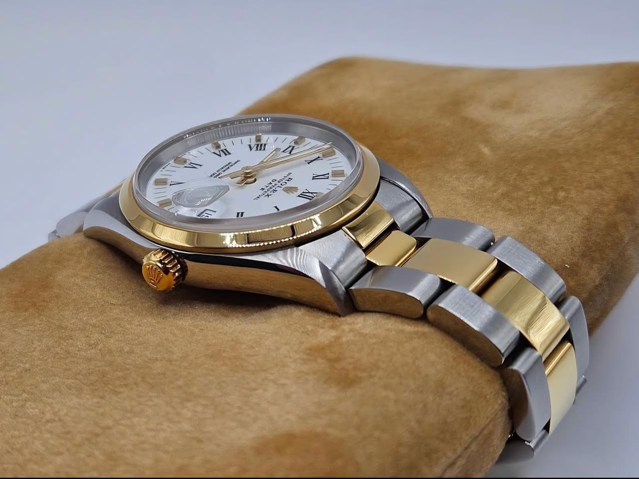 Rolex | Oyster Perpetual | 15203 | 34 mm | Gold/Steel | Automatic