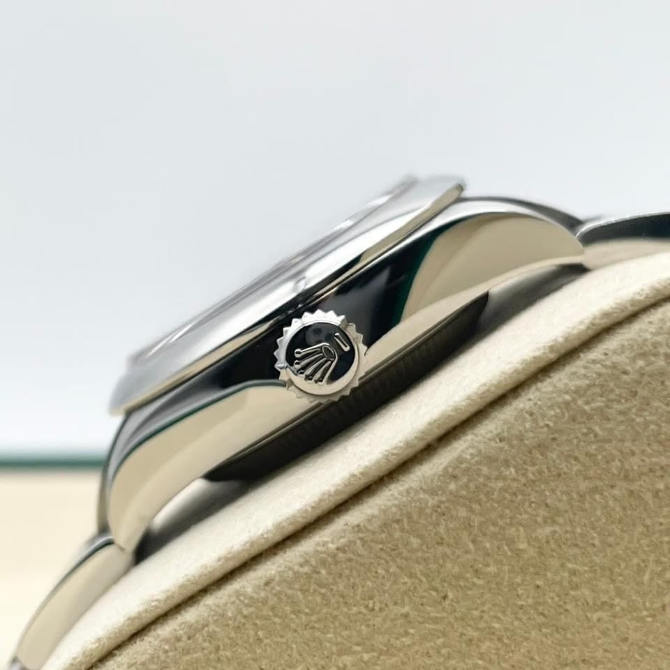 Rolex | Oyster Perpetual | 276200 | Steel | 28 x 33 mm | Steel | Pink | Automatic