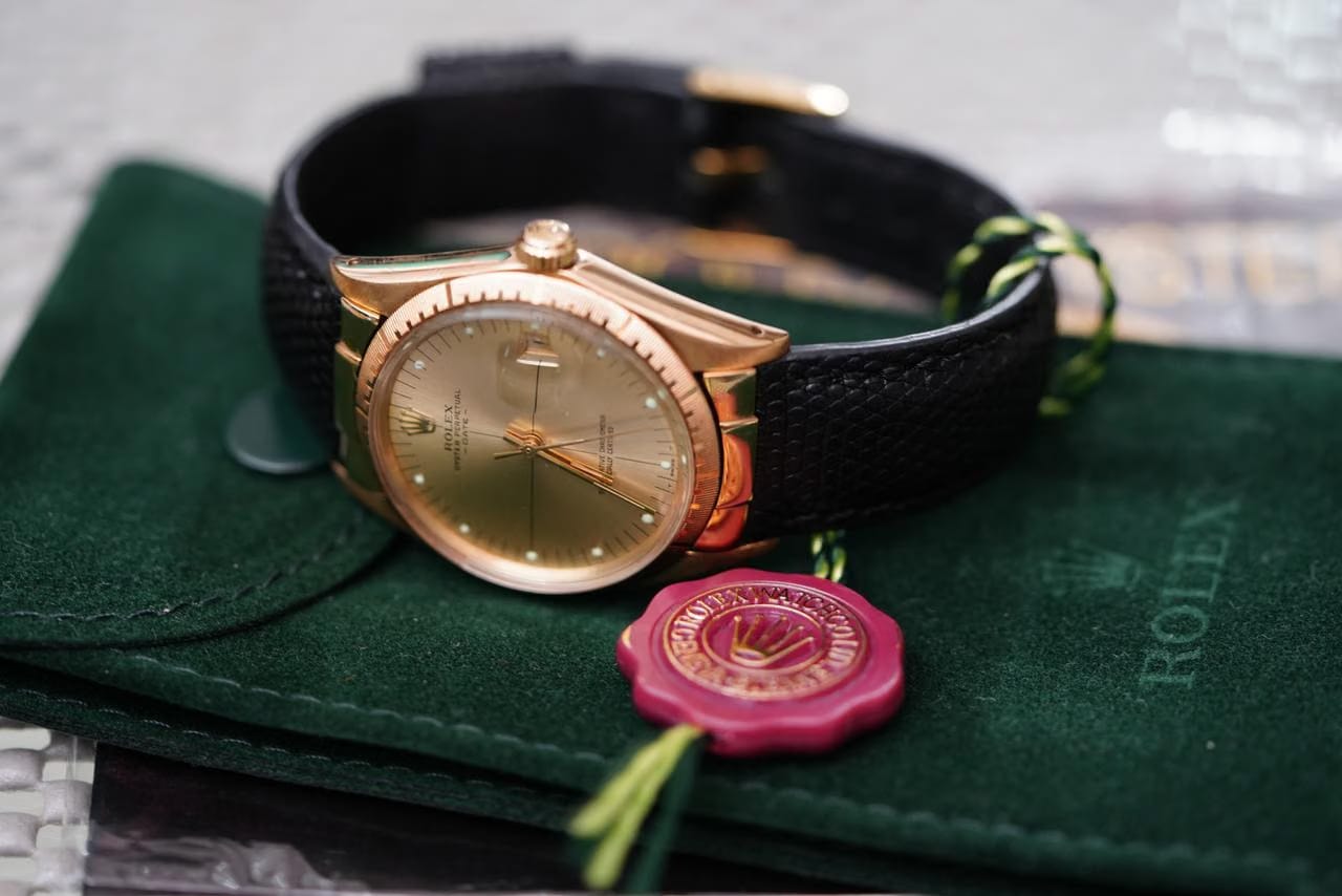 Rolex | Oyster Perpetual | 1512 | Yellow gold | 34 mm | Lizard skin | Champagne | Automatic