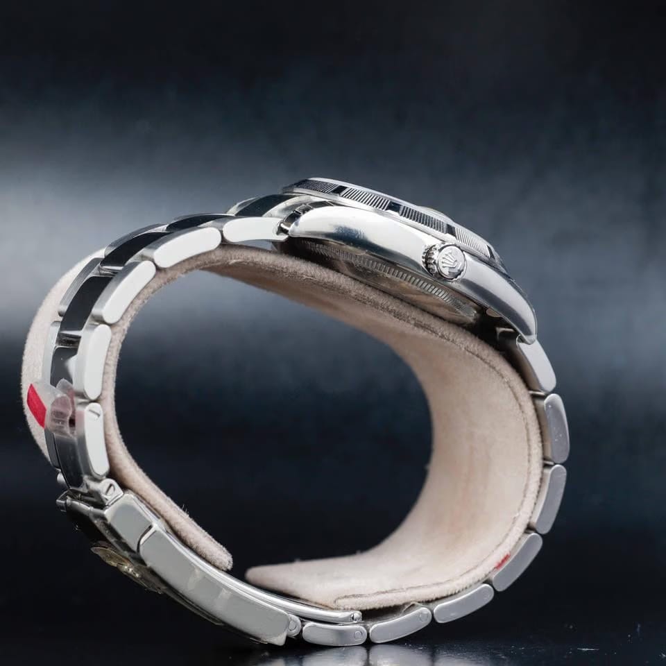 Rolex | Oyster Perpetual | 115210 | Steel | 34 mm | Steel | Silver | Automatic