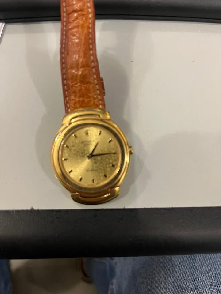 Rolex | Cellini | 6622 | Yellow gold | 33 mm | Gold | Quartz