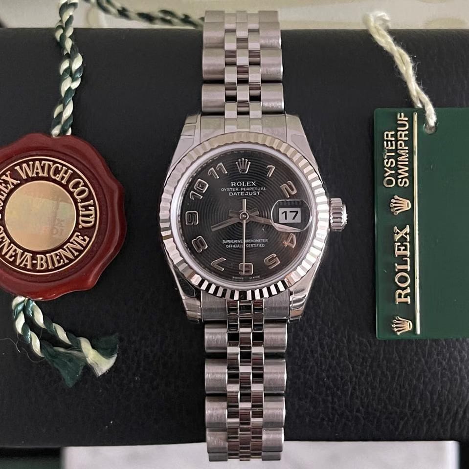 Rolex | Datejust | 179174 | White gold | 26 mm | Steel | Black | Automatic