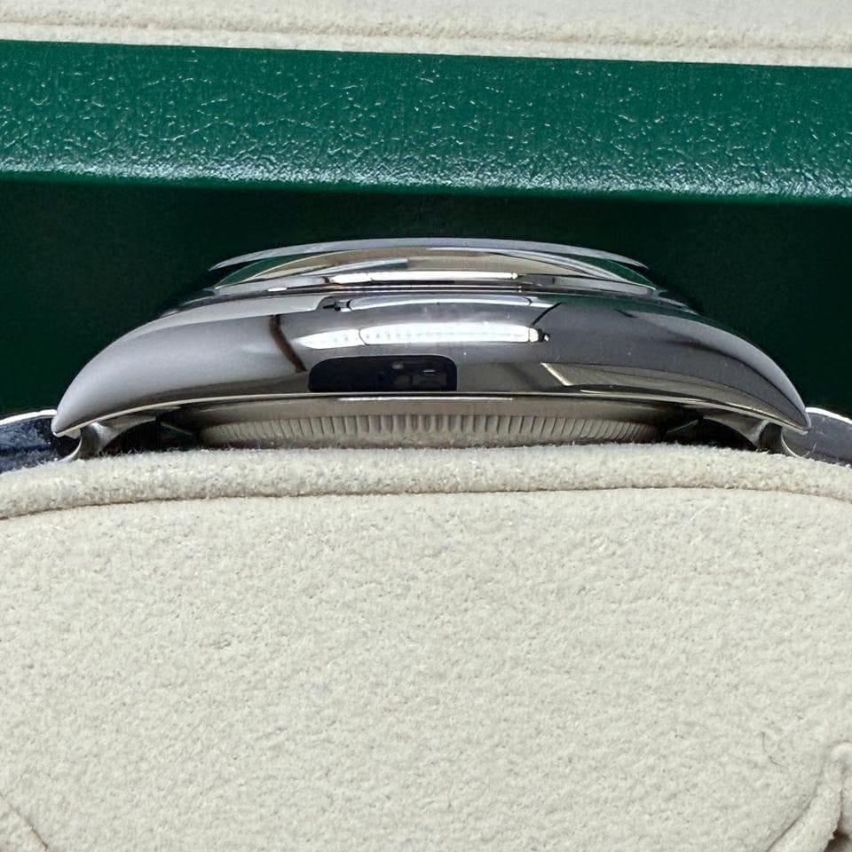 Rolex | Oyster Perpetual | 124200 | Steel | 34 mm | Steel | Brown | Automatic
