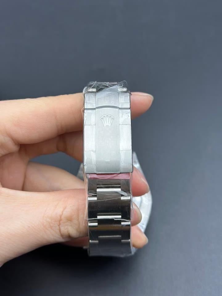 Rolex | Oyster Perpetual | 114300 | Steel | 39 mm | Steel | Automatic
