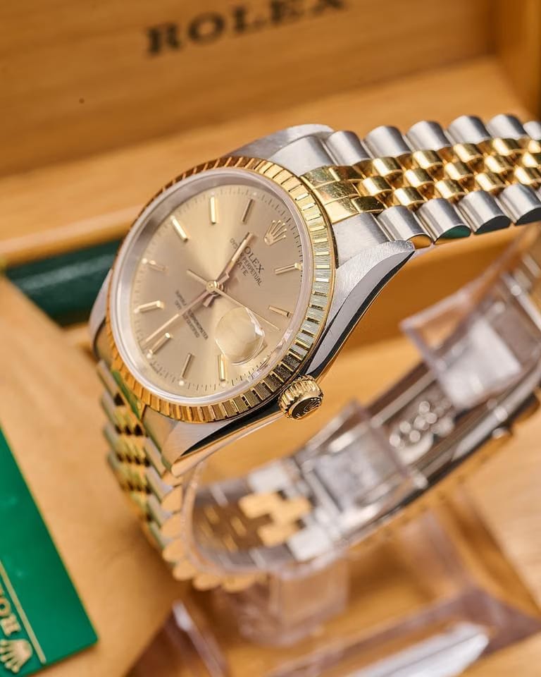 Rolex | Oyster Perpetual | 15223 | Gold/Steel | 34 mm | Steel
