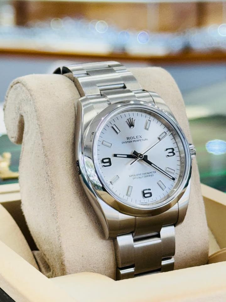 Rolex | Oyster Perpetual | 114200 | Steel | 34 mm | Steel | Silver | Automatic