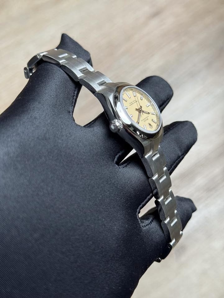Rolex | Oyster Perpetual | 276200 | Steel | 28 x 33 mm | Steel | Automatic