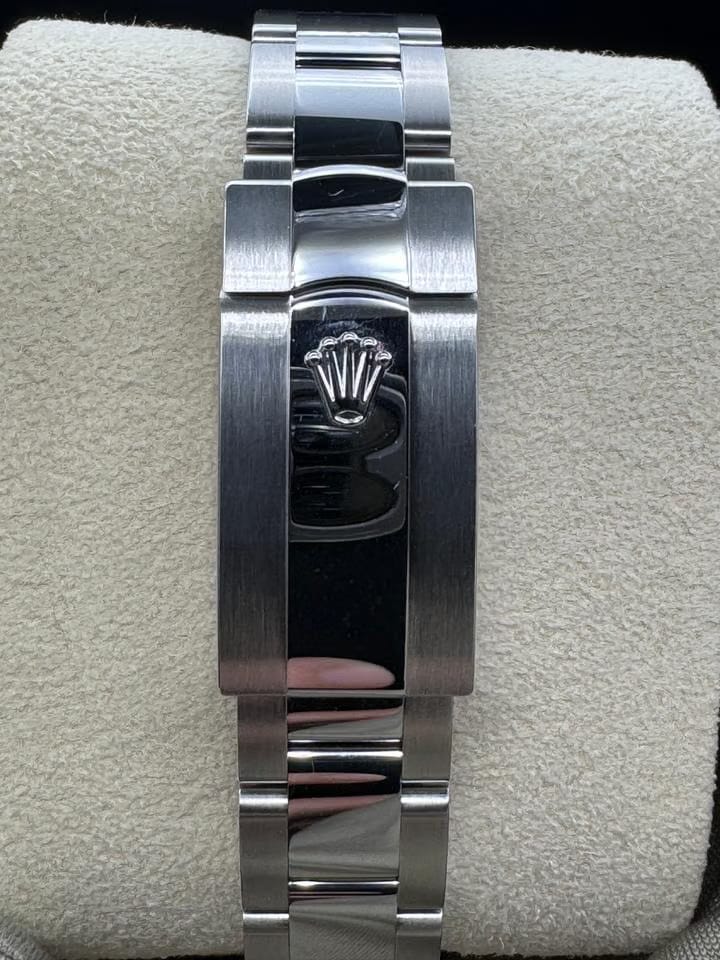 Rolex | Datejust | 278240 | Steel | 31 x 37 mm | Steel | Green | Automatic