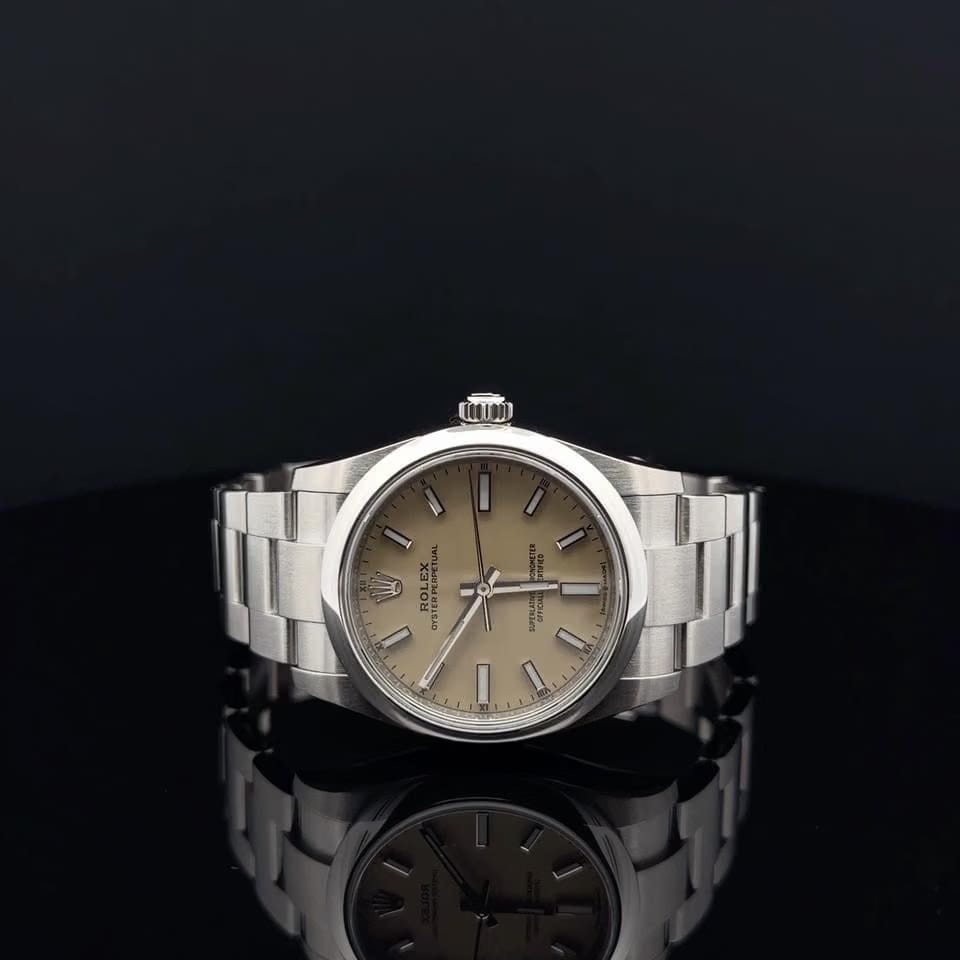 Rolex | Oyster Perpetual | 124200 | Steel | Steel | Yellow | Automatic