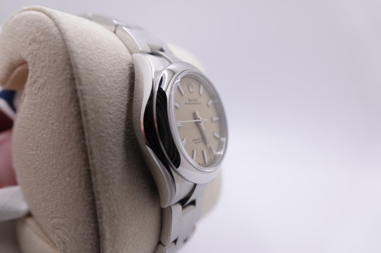 Rolex | Oyster Perpetual | 276200 | Steel | 28 x 33 mm | Steel | Champagne | Automatic