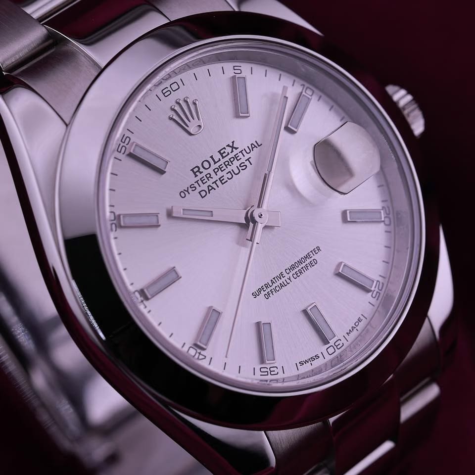 Rolex | Datejust | 126300 | Steel | 41 x 48 mm | Steel | Silver | Automatic