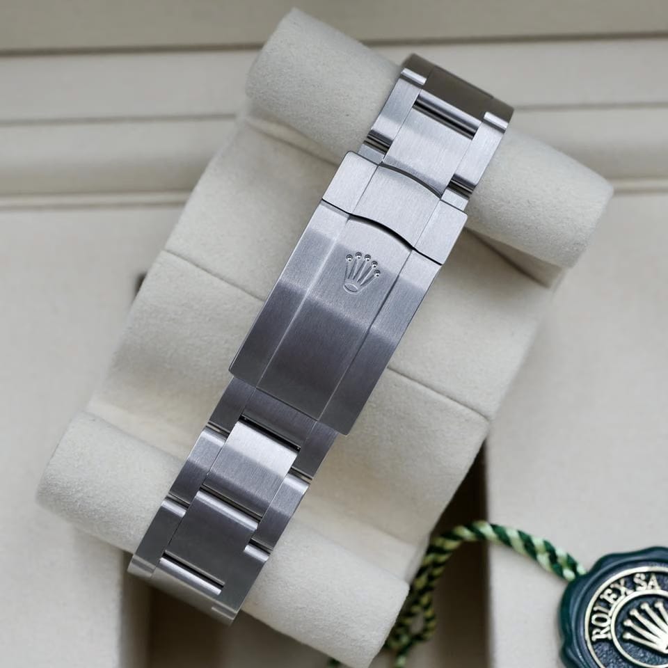 Rolex | Oyster Perpetual | 142300 | Steel | 41 mm | Steel | Blue | Automatic