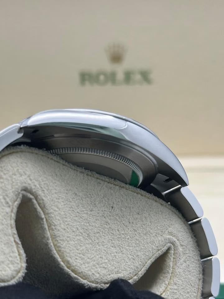 Rolex | Datejust | 126300 | Steel | 40 mm | Steel | Black | Automatic