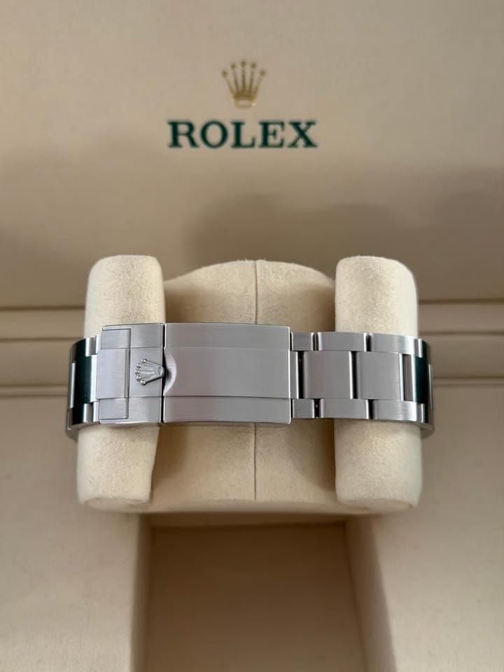 Rolex | Explorer II | 226570 | Steel | 42 mm | Steel | Black | Automatic