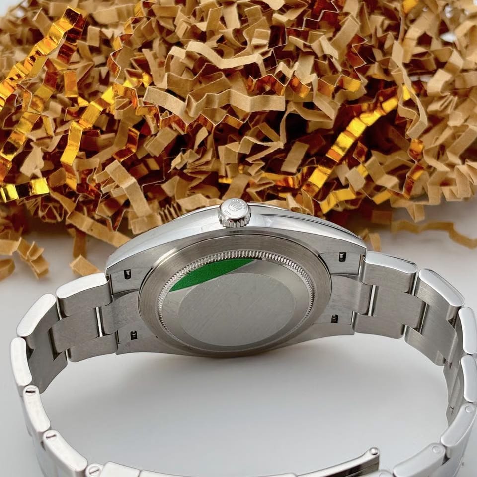Rolex | Datejust | 126300 | Steel | 41 x 48 mm | Steel | Green | Automatic