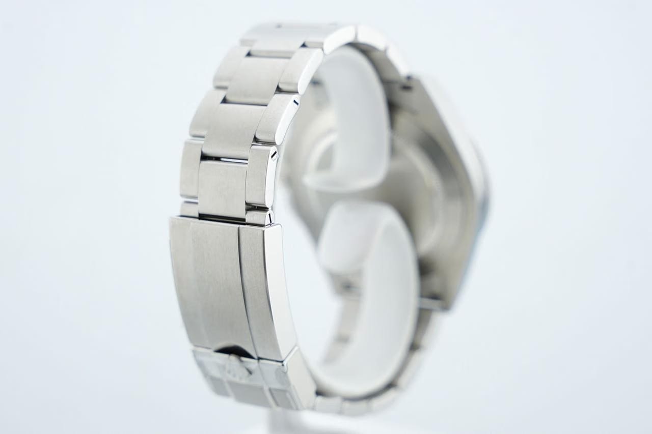 Rolex | Explorer II | 226570 | Steel | 42 mm | Steel | White | Automatic