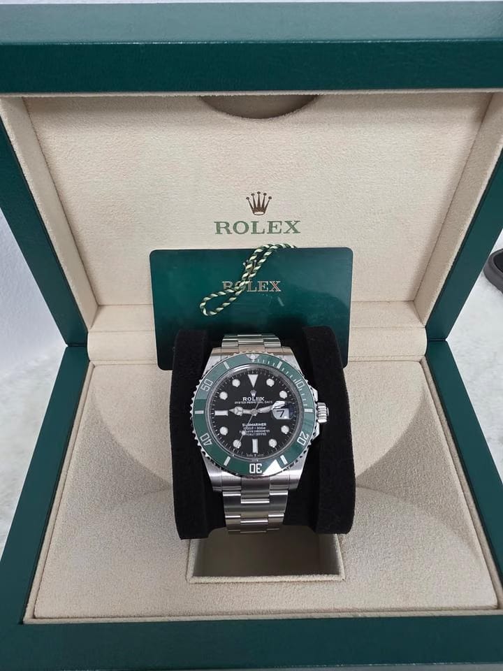 Rolex | Submariner | 126610lv | Steel | 41 mm | Steel | Black | Automatic