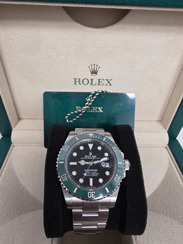 Rolex | Submariner | 126610lv | Steel | 41 mm | Steel | Black | Automatic