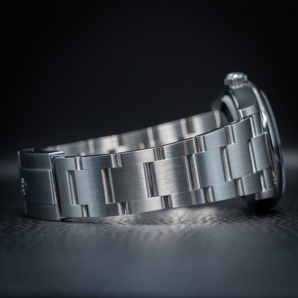 Rolex | Oyster Perpetual | 126000 | Steel | 36 mm | Steel | Purple | Automatic