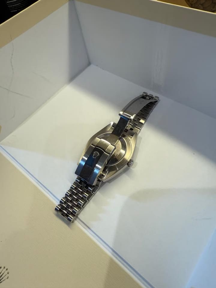 Rolex | Datejust | 126300 | Gold/Steel | 41 x 48 mm | Steel | Grey | Automatic