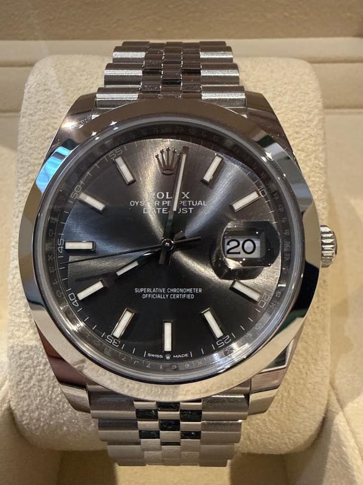 Rolex | Datejust | 126300 | Gold/Steel | 41 x 48 mm | Steel | Grey | Automatic