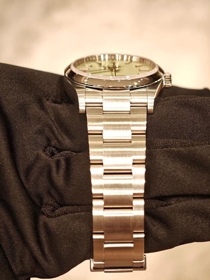 Rolex | Oyster Perpetual | 126000-011 | Steel | Steel | Green | Automatic