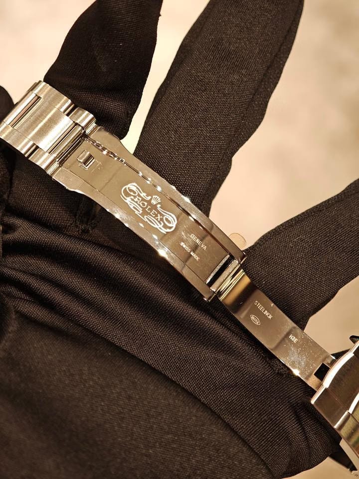 Rolex | Oyster Perpetual | 126000-011 | Steel | Steel | Green | Automatic