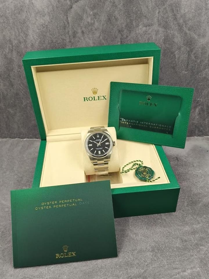 Rolex | Oyster Perpetual | 134300 | Steel | 39 mm | Black | Automatic