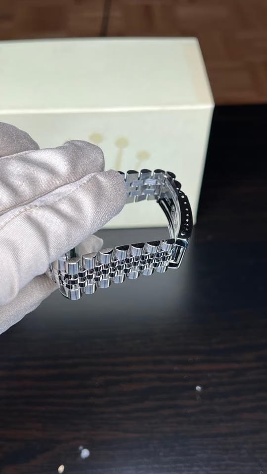 Rolex | Datejust | 16234 | Steel | 36 x 44 mm | Steel | Silver | Automatic