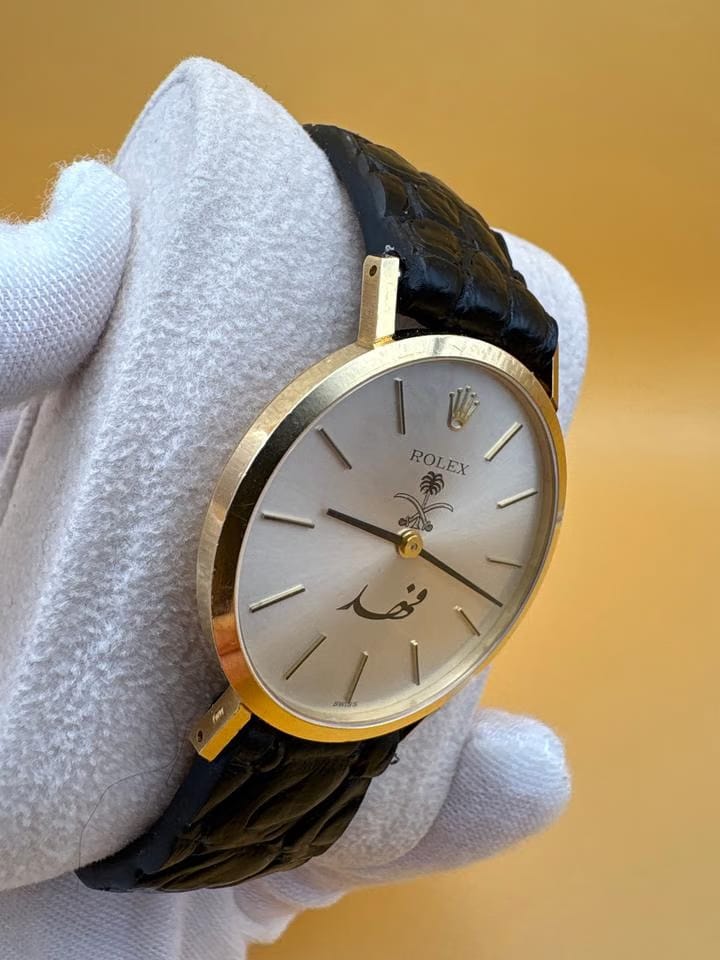 Rolex | Cellini | 4112 | Yellow gold | 32 x 38 mm | Leather | White | Manual winding