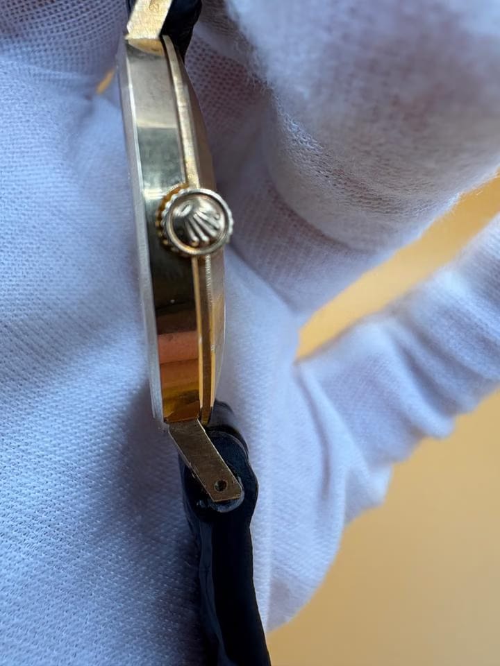 Rolex | Cellini | 4112 | Yellow gold | 32 x 38 mm | Leather | White | Manual winding