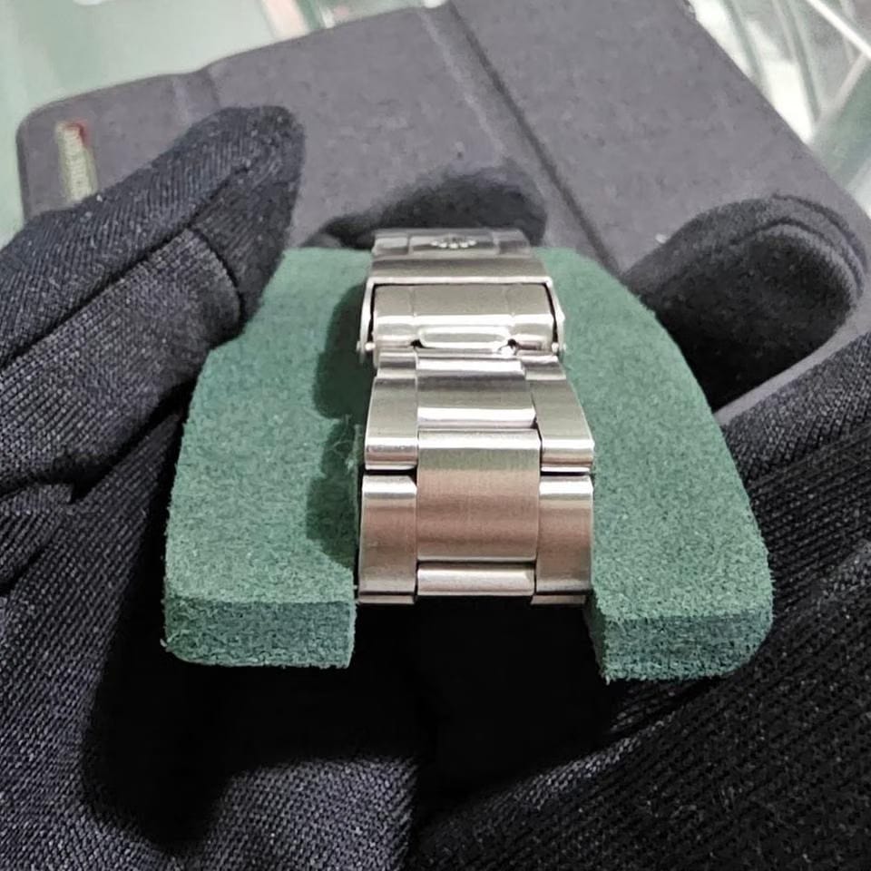 Rolex | Submariner | 16800 | Steel | 40 mm | Steel | Black | Automatic