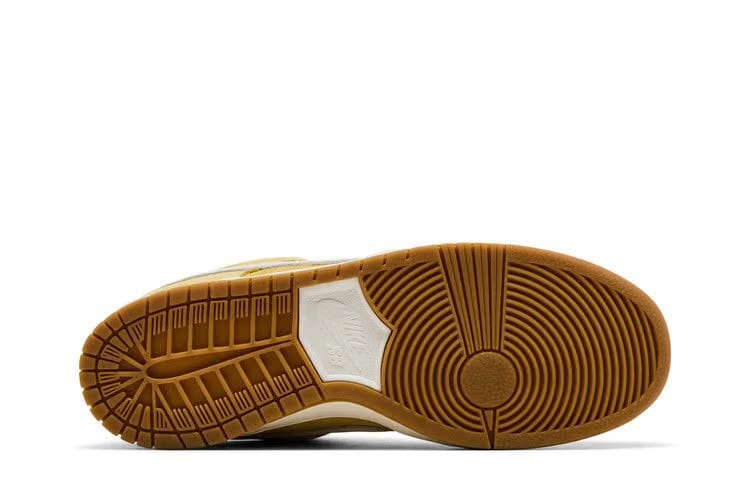 Dunk Low Pro SB Saturn Gold