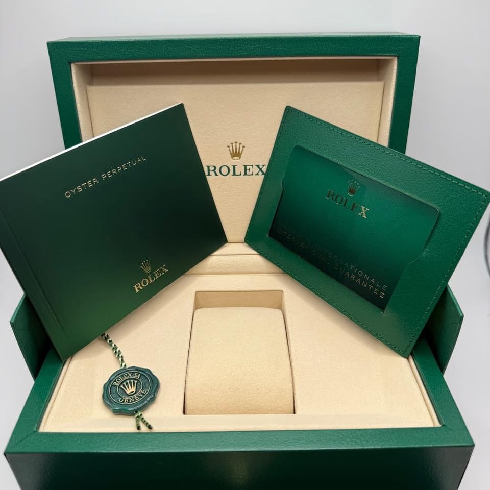 Rolex | Oyster Perpetual | 124300 | Steel | 41 mm | Steel | Silver (solid) | Automatic